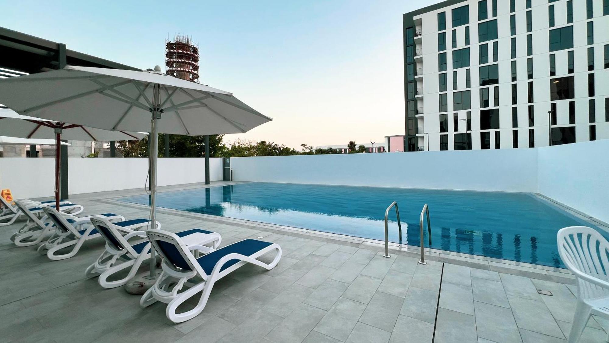 Lavish Living In Al Jada By Blue Cloud Holidays Sharjah
