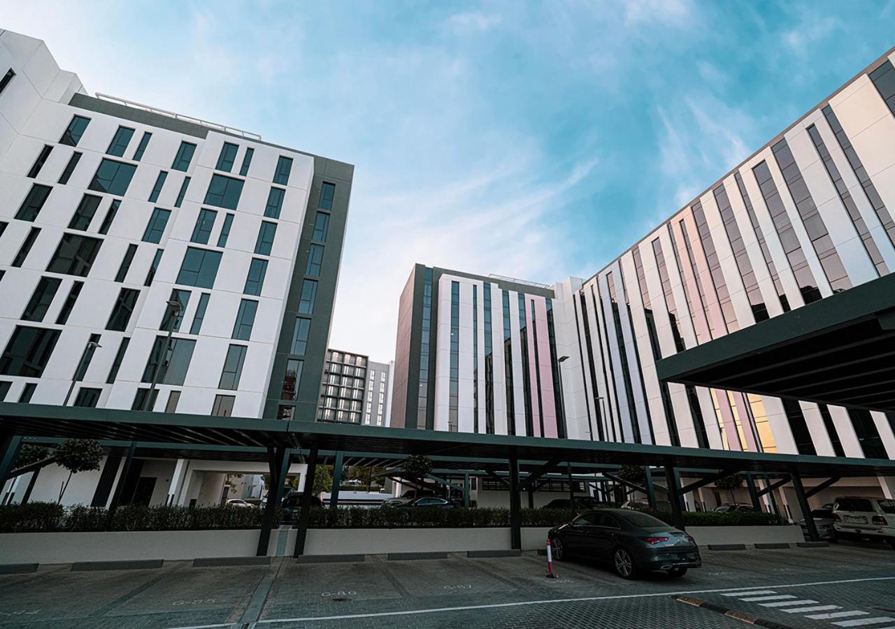 Lavish Living In Al Jada By Blue Cloud Holidays Sharjah