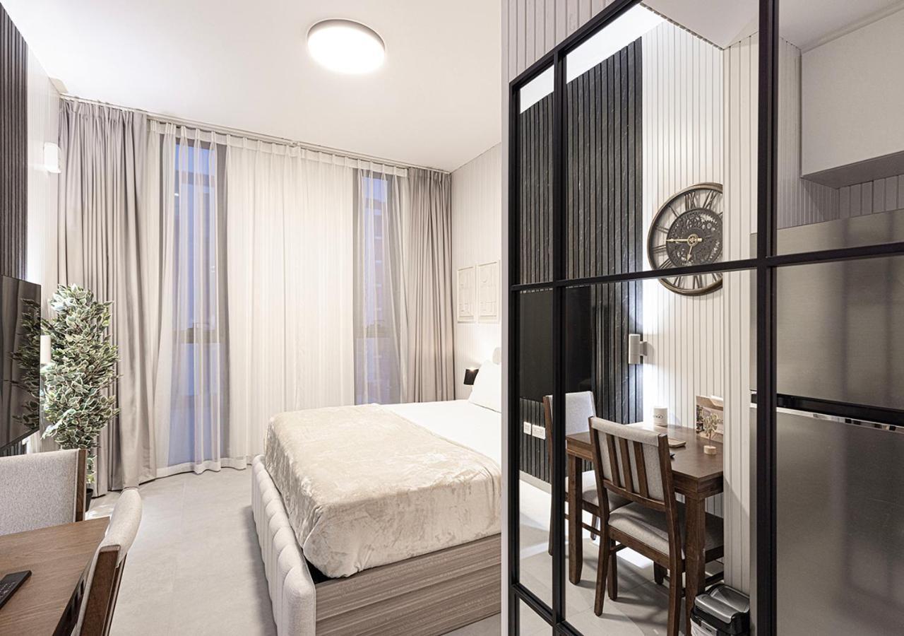 Apartamento Lavish Living In Al Jada By Blue Cloud Holidays *